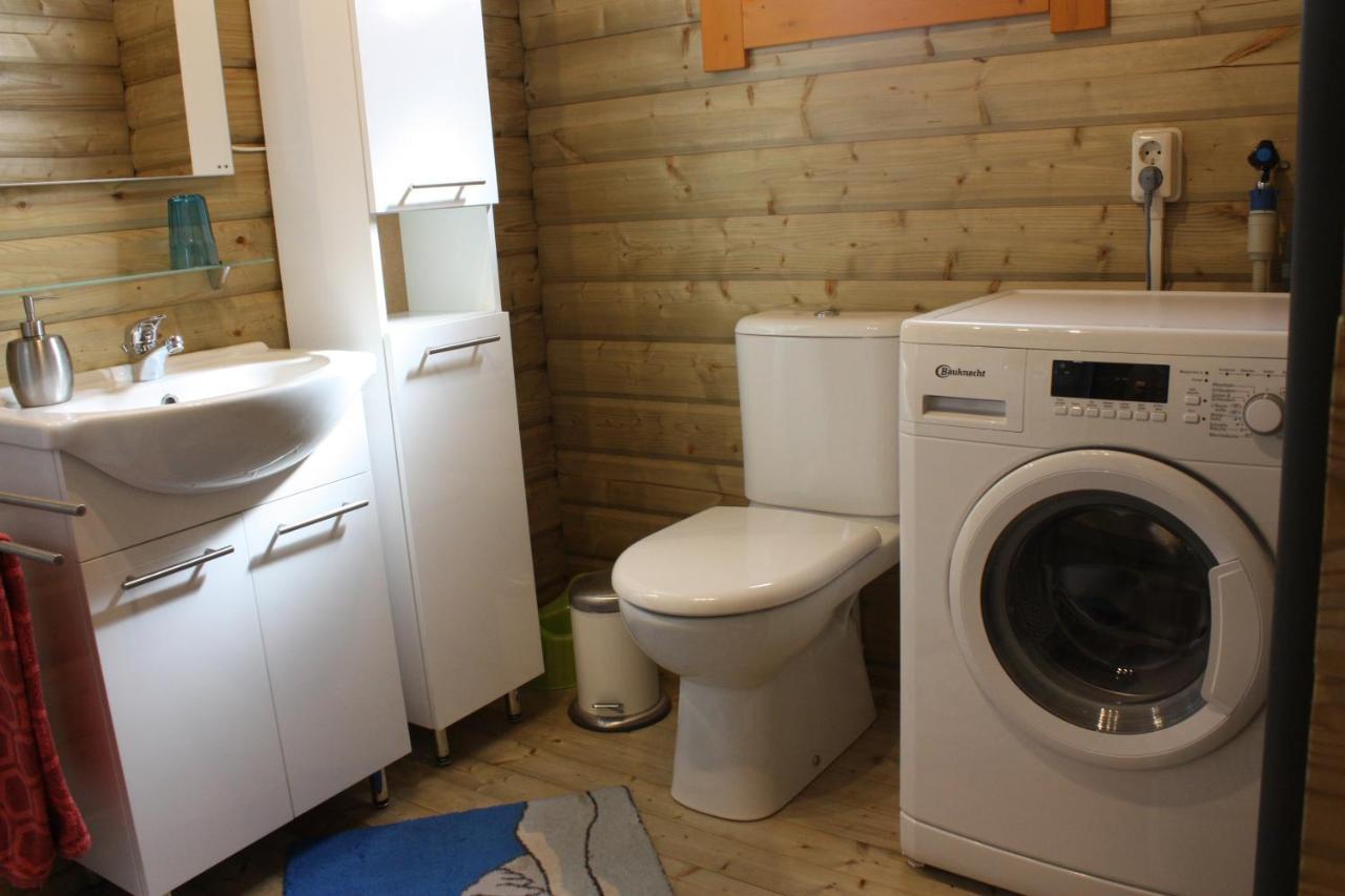 Villa Emilia - Gemuetliches Kinderfreundliches Blockhaus Mit Umzaeuntem Garten 신트 아날란트 외부 사진