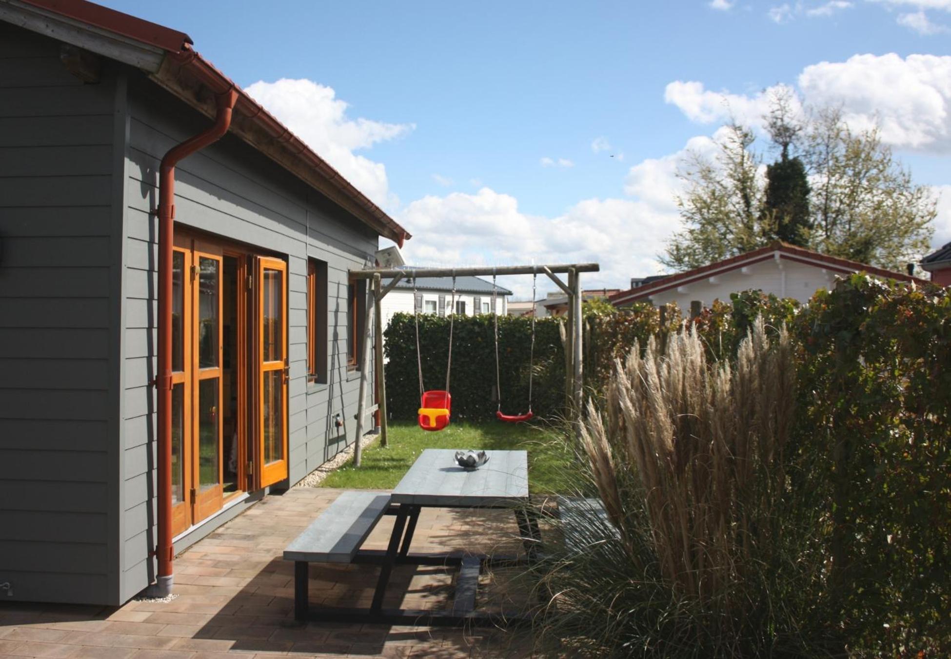 Villa Emilia - Gemuetliches Kinderfreundliches Blockhaus Mit Umzaeuntem Garten 신트 아날란트 외부 사진